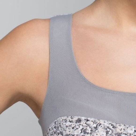 Lululemon Elevate Tank Petite Fleur Silver Spoon size 4‎ - Picture 2 of 8